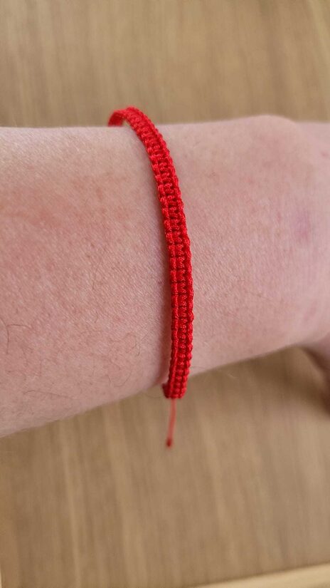 Talismans – sarkans dzīpars veiksmei un aizsardzībai